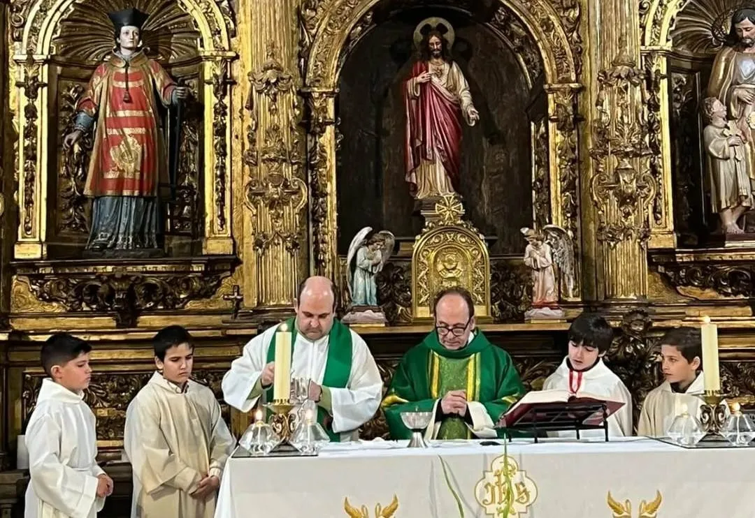 Foto 8 - San Andr&eacute;s bendice su nueva imagen de Santa Clara