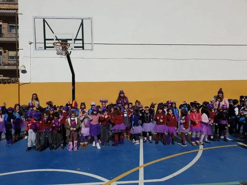Foto 3 - Divertida y colorida jornada de Carnaval en el colegio San Juan Bosco