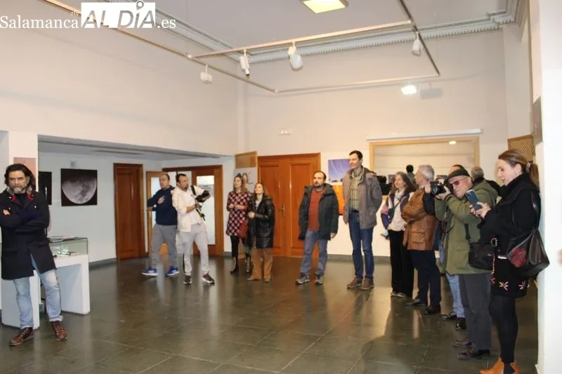 Foto 7 - Inauguraci&oacute;n de la exposici&oacute;n &lsquo;Viajando por el Universo&rsquo;