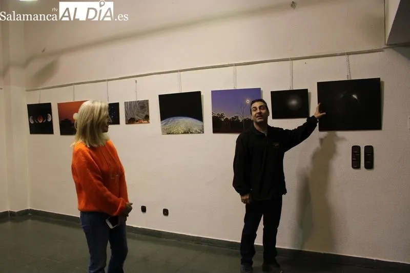 Foto 4 - Inauguraci&oacute;n de la exposici&oacute;n &lsquo;Viajando por el Universo&rsquo;