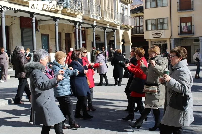 Foto 3 - Las mujeres albenses celebran el d&iacute;a de Santa &Aacute;gueda