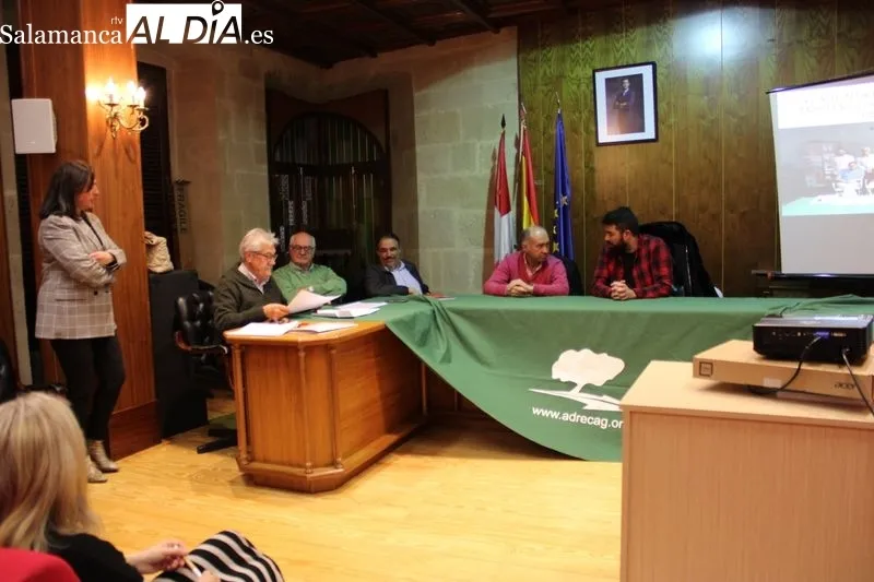 Foto 3 - &Aacute;ngel Mu&ntilde;oz, reelegido como presidente de Adrecag