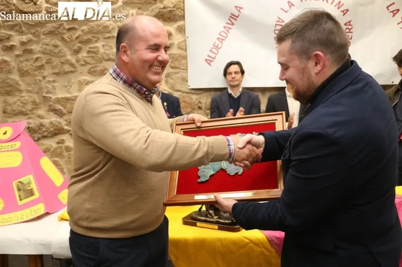 Entrega de los premios 2022 de la Peña La Taurina en Aldeadávila 