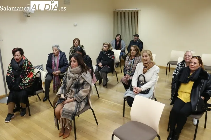 En la celebración de Santa Águeda en Villarino, las agudesas brindaron con oporto y moscatel por estar todas de nuevo en 2024 / CORRAL 