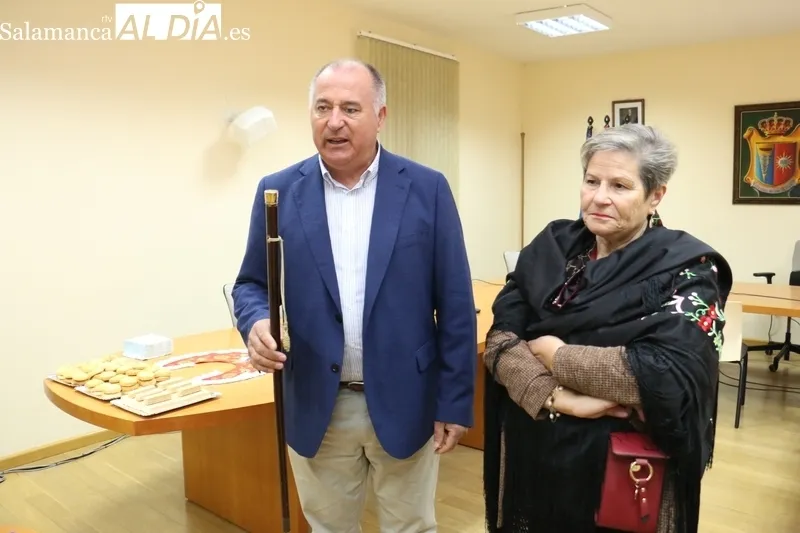 En la celebración de Santa Águeda en Villarino, las agudesas brindaron con oporto y moscatel por estar todas de nuevo en 2024 / CORRAL 