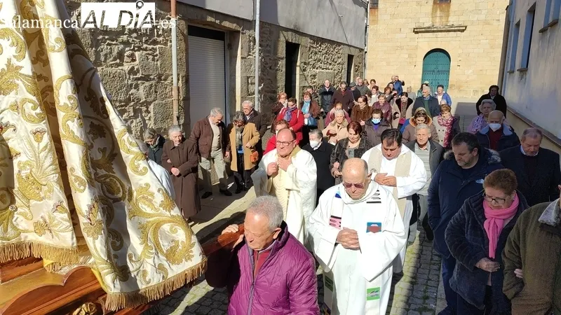 Celebración de la Virgen de las Candelas en La Fregeneda / CORRAL