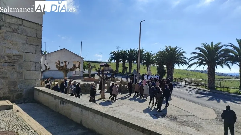 Celebración de la Virgen de las Candelas en La Fregeneda / CORRAL