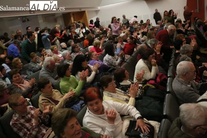 Excelente comedia la que Paraskenia Teatro ha dejado este domingo en Vitigudino / CORRAL