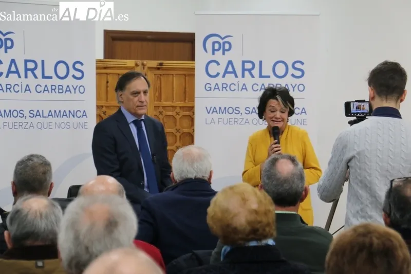 Encuentro de Carlos García Carballo en Vitigudino con alcaldes, concejales y militantes del PP de la comarca / CORRAL 