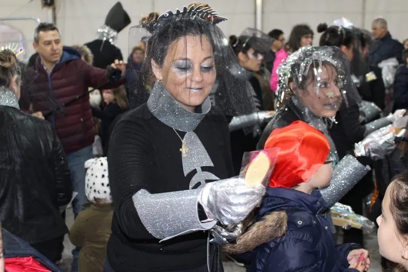 Foto 3 - &lsquo;Batucada sardinera&rsquo; para despedir el Carnaval en Guijuelo