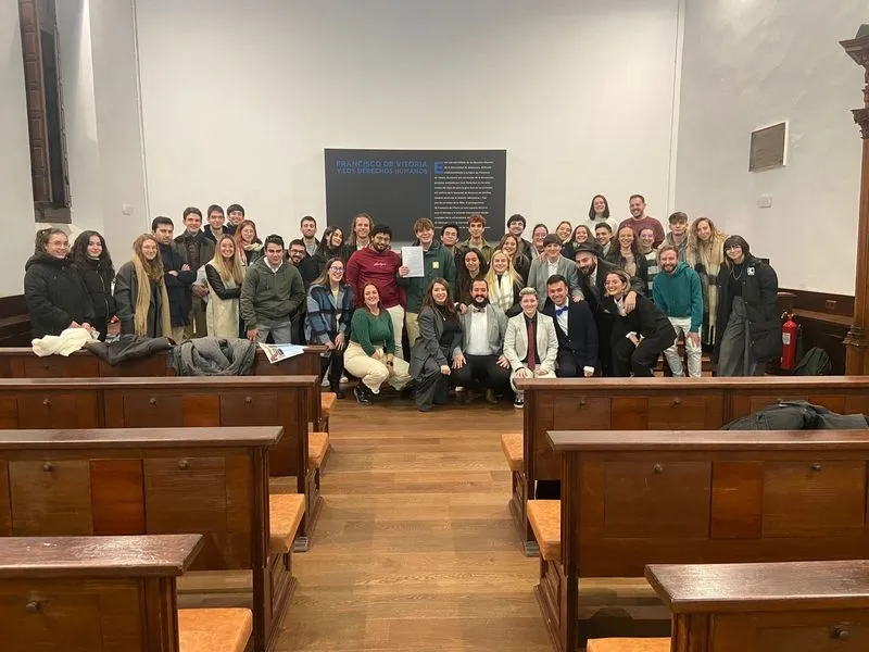Moisés Piñero Ruiz, nuevo presidente del Consejo de Delegaciones de la Universidad de Salamanca, en el centro junto al resto de integrantes de esta entidad