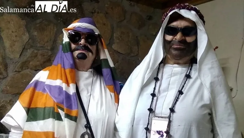 El grupo de disfrazados ha recorrido las calles del pueblo