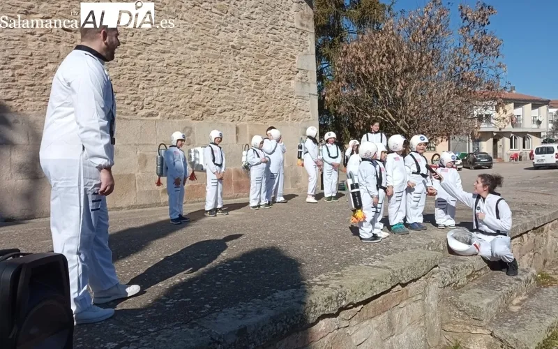 El CRA Bajo Tormes celebra un divertido desfile de Carnaval en Monleras  
