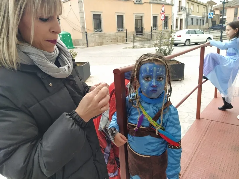 Los niños de Barruecopardo no pasan por alto el Carnaval / FOTOS: J. Á. ORTIZ