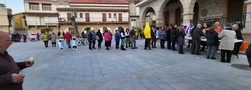 Foto 8 - En Villarino comienzan el Carnaval con un divertido concurso de disfraces