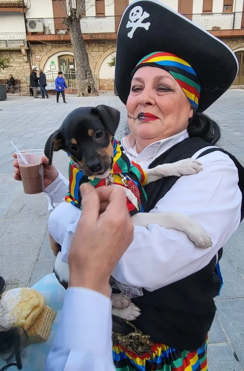 Foto 10 - En Villarino comienzan el Carnaval con un divertido concurso de disfraces