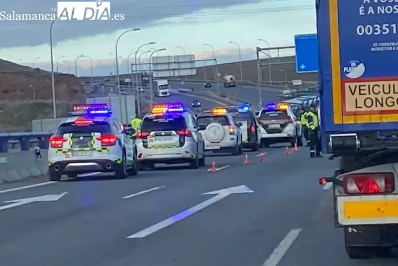 Accidente de tráfico cerca de la rotonda de Buenos Aires. Foto Vanesa Martins