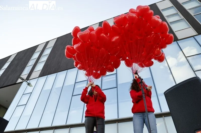 Actos organizados por la Asociación Corazones Guerreros en la plaza de la Concordia. Foto de David Sañudo