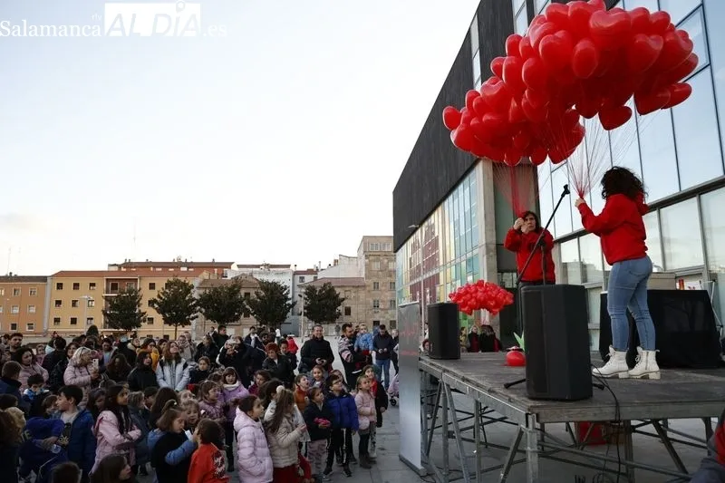 Actos organizados por la Asociación Corazones Guerreros en la plaza de la Concordia. Foto de David Sañudo