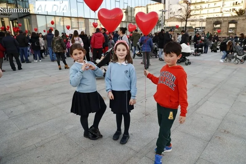 Actos organizados por la Asociación Corazones Guerreros en la plaza de la Concordia. Foto de David Sañudo