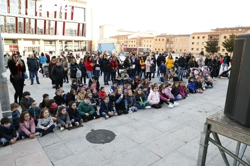 Acto de la asociación Corazones Guerreros en la plaza de la Concordia. Foto de David Sañudo