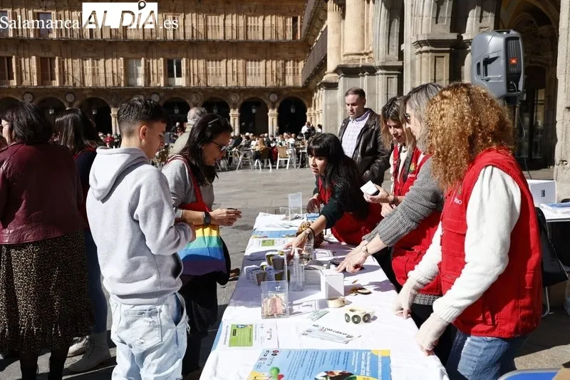 Día Internacional del Cáncer Infantil en la Plaza Mayor de Salamanca