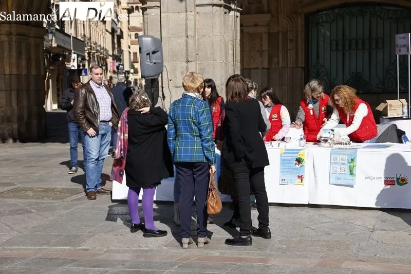 Día Internacional del Cáncer Infantil en la Plaza Mayor de Salamanca