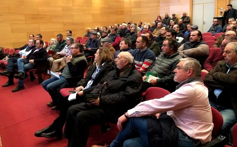 Encuentro de Asaja con agricultores y ganaderos de Salamanca. Foto Asaja Salamanca
