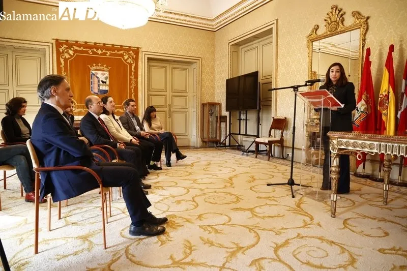 Presentación en el Ayuntamiento del acuerdo entre el Museo DA2 de Salamanca y la Fundación Coca-Cola. Foto de David Sañudo