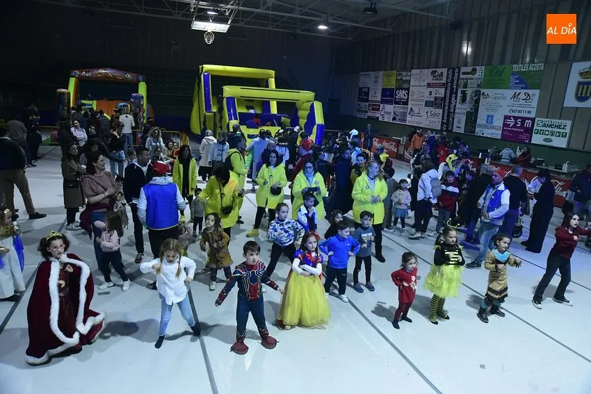 Foto 2 - El baile de disfraces infantil est&aacute; tambi&eacute;n de vuelta al Carnaval