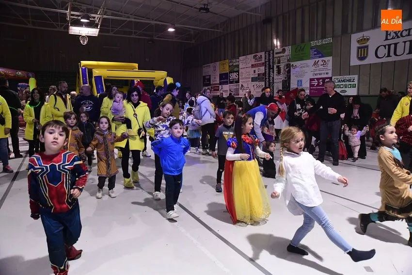 Foto 5 - El baile de disfraces infantil est&aacute; tambi&eacute;n de vuelta al Carnaval