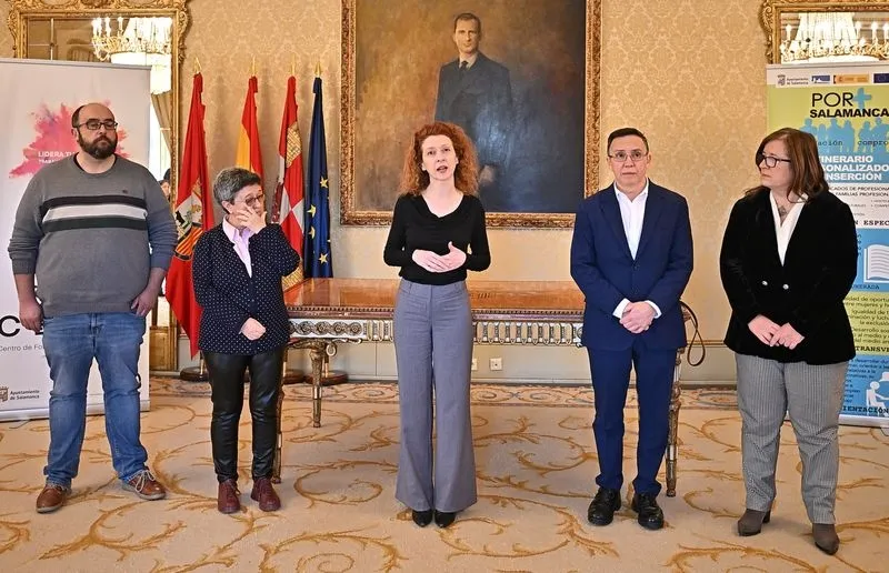 Entrega de diplomas de CEFOL en el Ayuntamiento