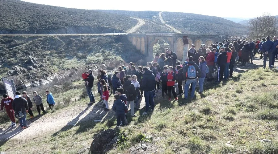 Foto 5 - Decenas de familias descubren Siega Verde con el deporte como &lsquo;excusa&rsquo;