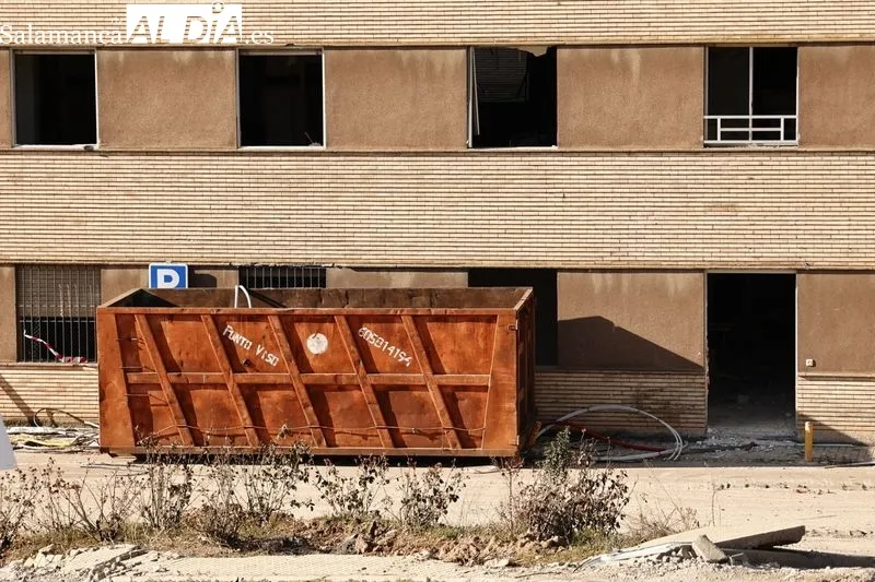Derribo del antiguo Hospital Clínico de Salamanca. Foto de David Sañudo