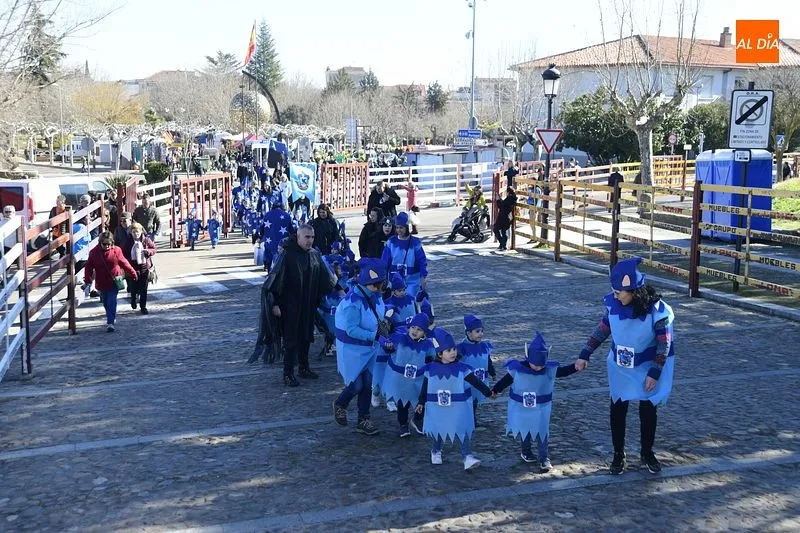 Foto 5 - El universo Harry Potter envuelve el pasacalles del Colegio Mir&oacute;briga