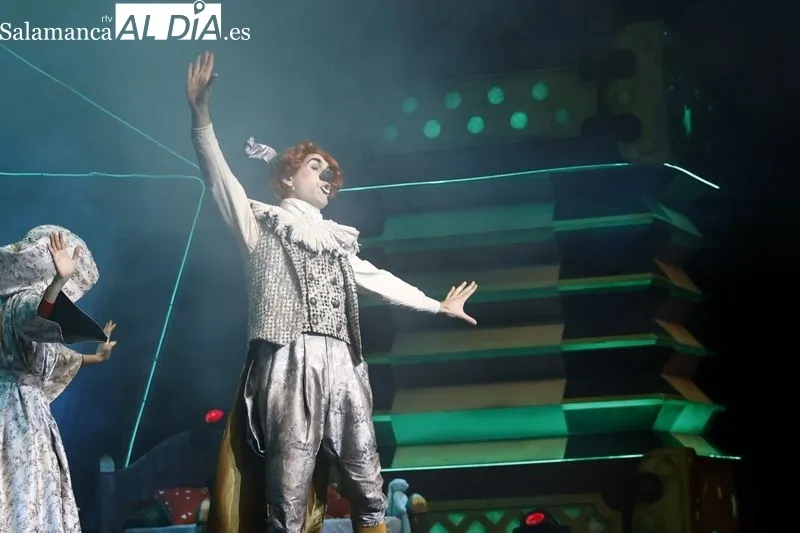 Una de las escenas de 'Circlassica, el sueño de Miliki' en el CAEM de Salamanca. Foto de David Sañudo
