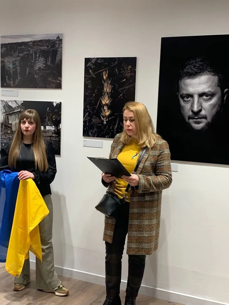 Exposición sobre la invasión de Ucrania en el Centro Comercial El Tormes
