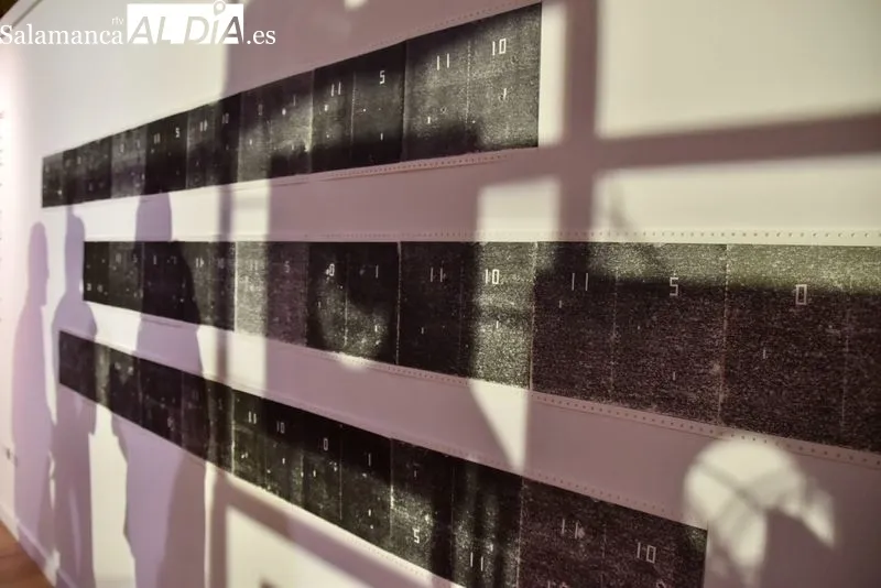 Exposición ‘Meta-proyecciones’ del artista Javier González Añíbarro. Foto de Vanesa Martins