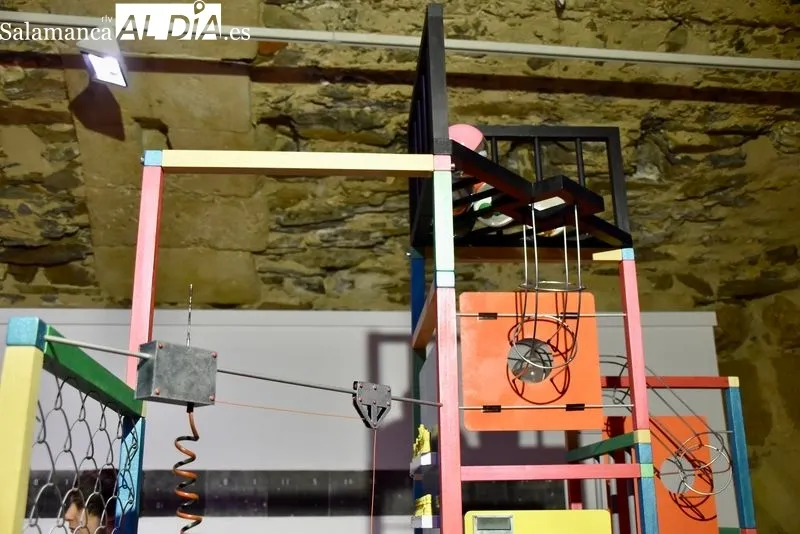 Exposición ‘Meta-proyecciones’ del artista Javier González Añíbarro. Foto de Vanesa Martins