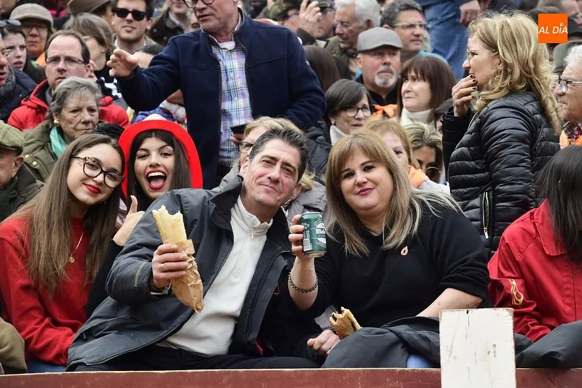 Momentos del festival taurino del sábado Carnaval en Ciudad Rodrigo: Fotos: Adrián M.Pastor