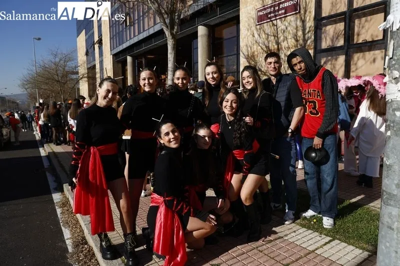 Desfile de las fiestas del Codex 2023 en Salamanca. Foto de David Sañudo