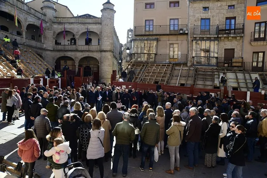 Foto 5 - Ciudad Rodrigo exalta la futura declaraci&oacute;n como BIC del proceso de construcci&oacute;n del coso