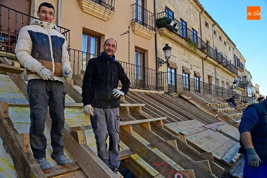 Foto 7 - Ciudad Rodrigo exalta la futura declaraci&oacute;n como BIC del proceso de construcci&oacute;n del coso