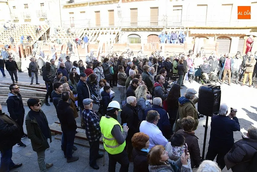Foto 9 - Ciudad Rodrigo exalta la futura declaraci&oacute;n como BIC del proceso de construcci&oacute;n del coso