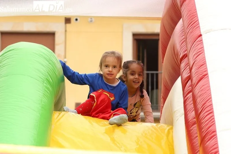 Foto 2 - El Martes de Carnaval arranca con hinchables para los m&aacute;s peque&ntilde;os 