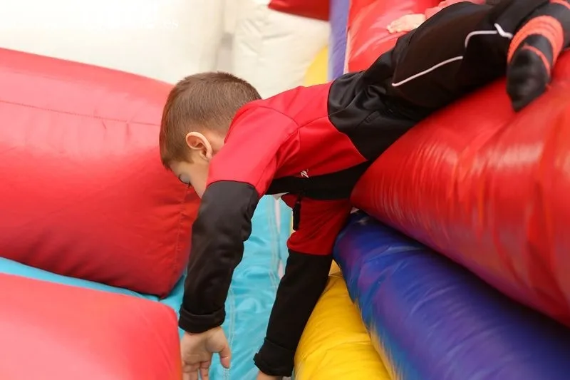 Foto 6 - El Martes de Carnaval arranca con hinchables para los m&aacute;s peque&ntilde;os 