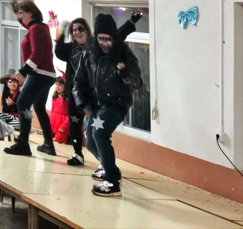 Foto 3 - Pedrosillo el Ralo celebra su primer Carnaval