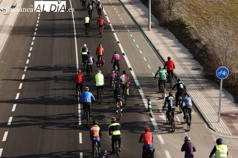 Salamanca recuerda a la joven ciclista Estela Domínguez | FOTOS: David Sañudo