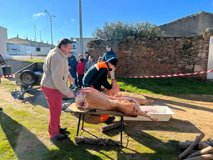 Las Águedas disfrutan y festejan en Doñinos