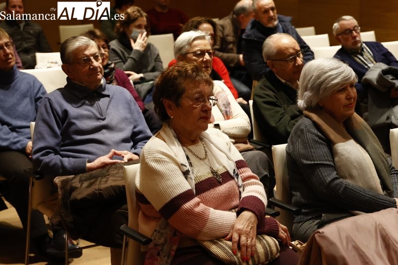 El Centro Documental de la Memoria Histórica acoge la presentación de 'Chalecones' | FOTOS: David Sañudo